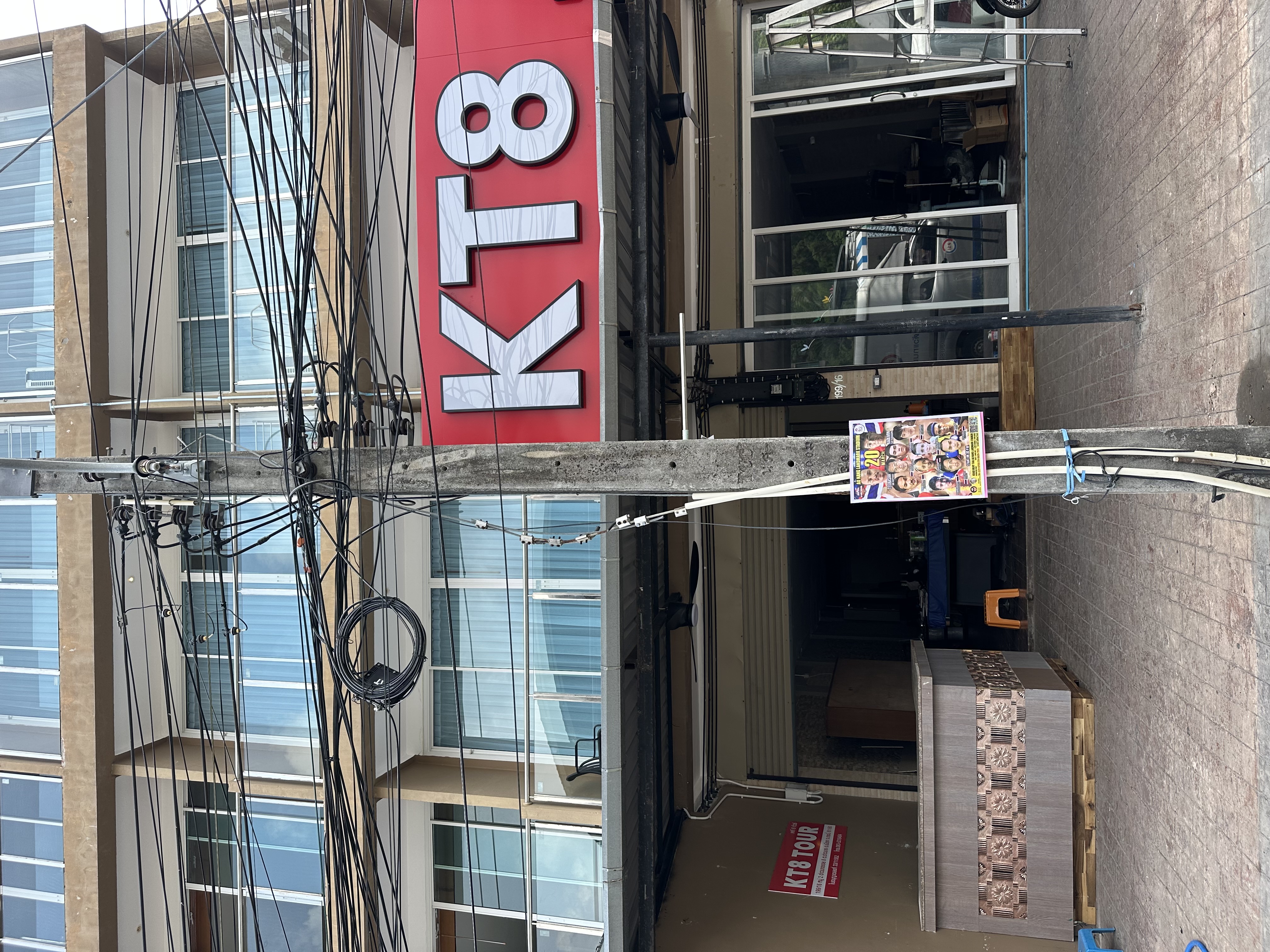KT8 Hotel Room